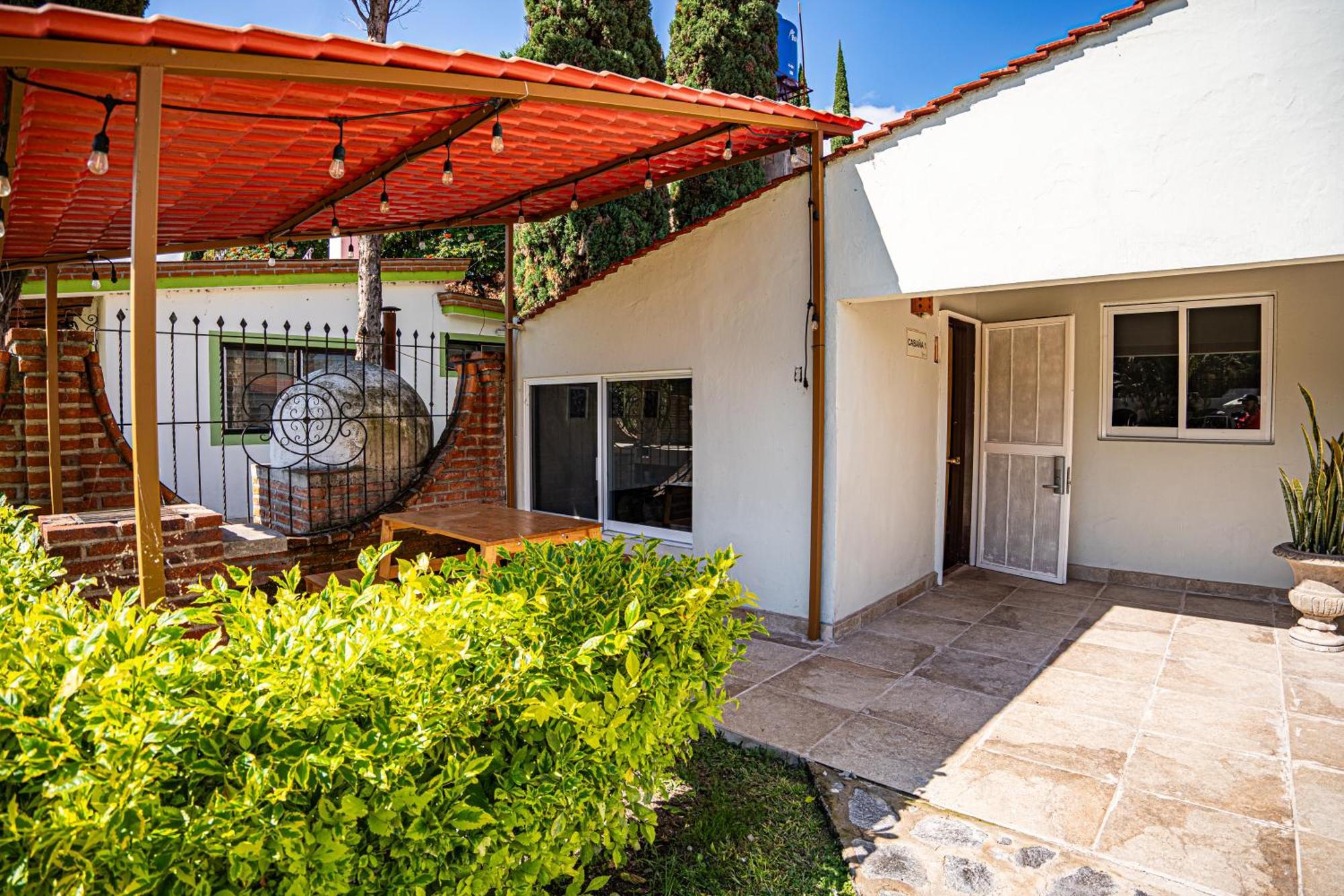 Lodge Roca Azul Sa De Cv Jocotepec