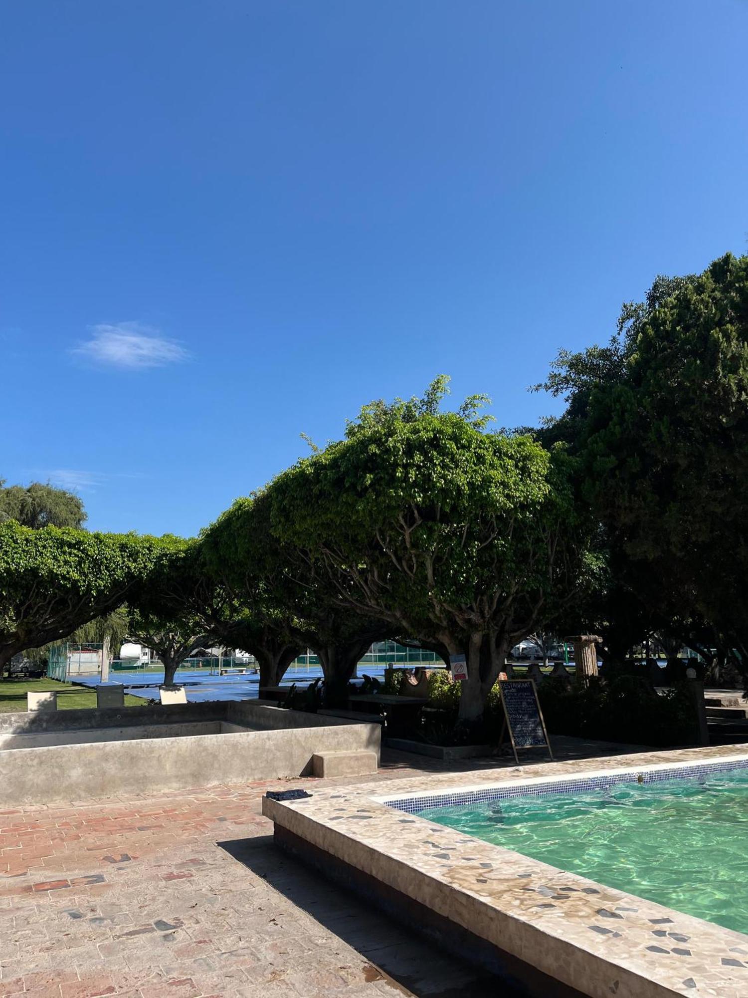 Lodge Roca Azul Sa De Cv