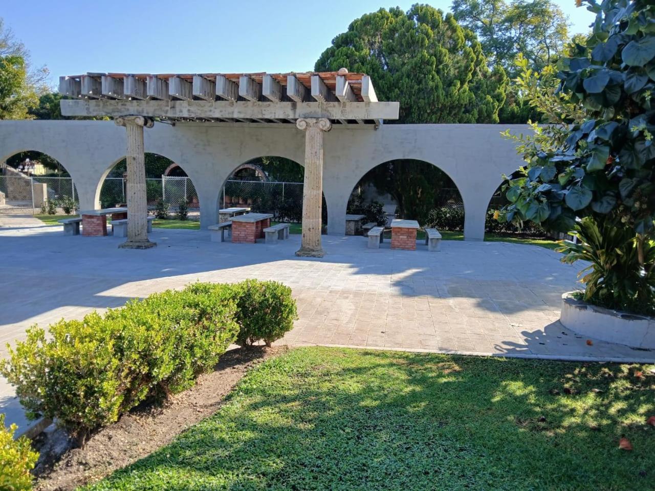 Lodge Roca Azul Sa De Cv